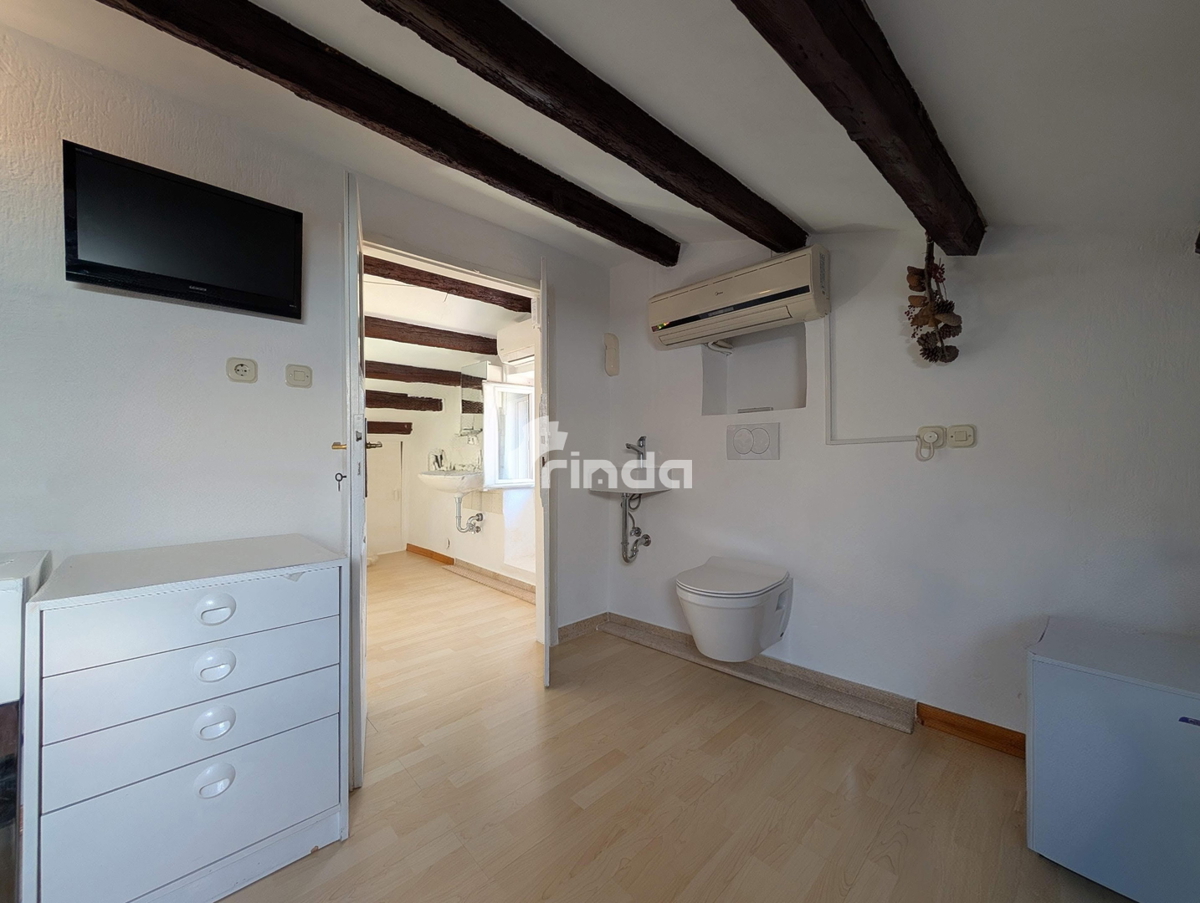 Appartamento su due livelli con balcone nel centro di Rovigno - 78m2 - Esclusivo!