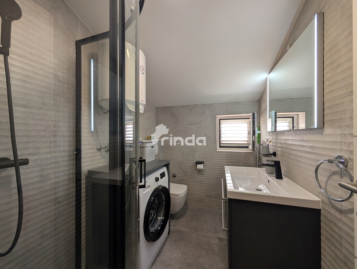 Monolocale moderno vicino a Rovigno - 32 m2