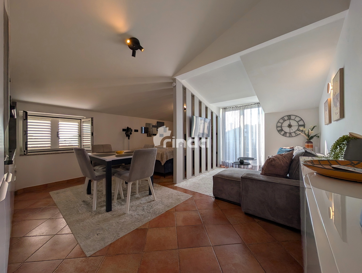 Monolocale moderno vicino a Rovigno - 32 m2