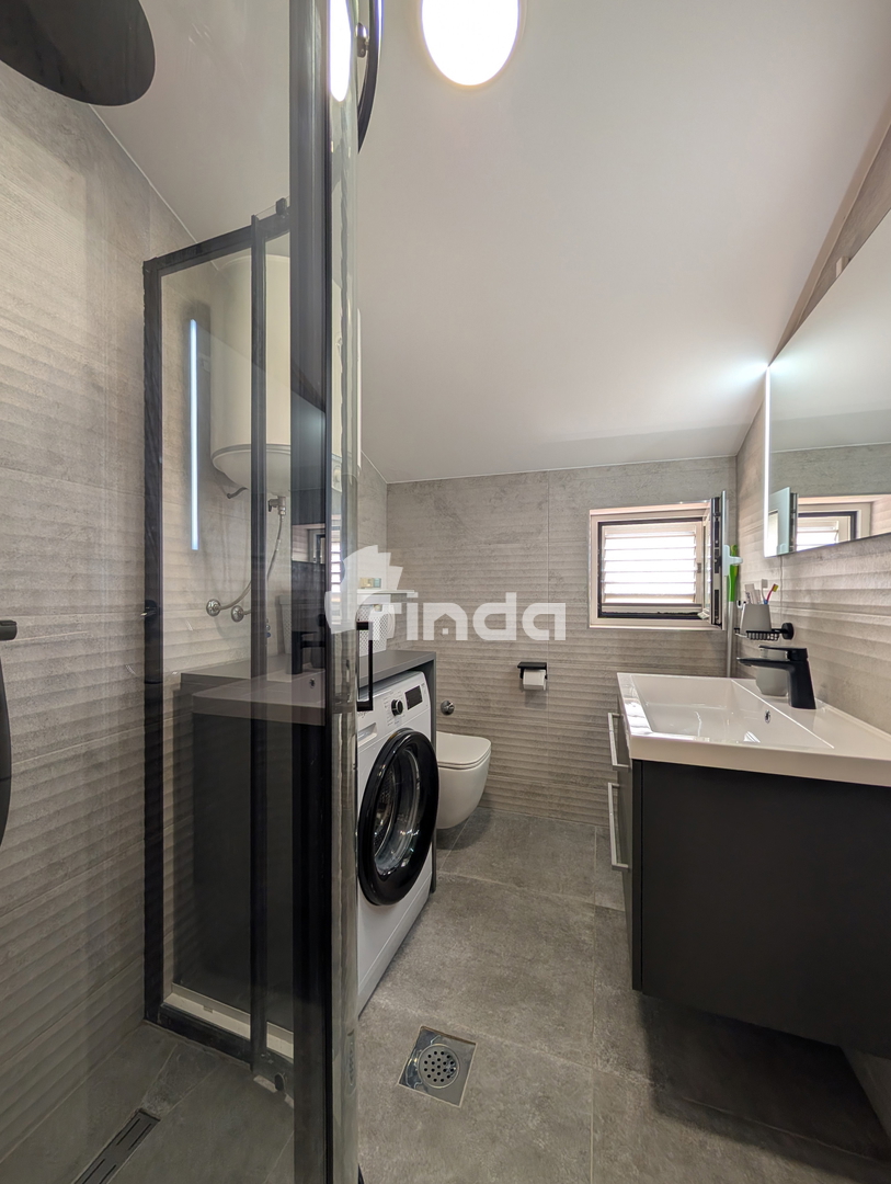 Monolocale moderno vicino a Rovigno - 32 m2