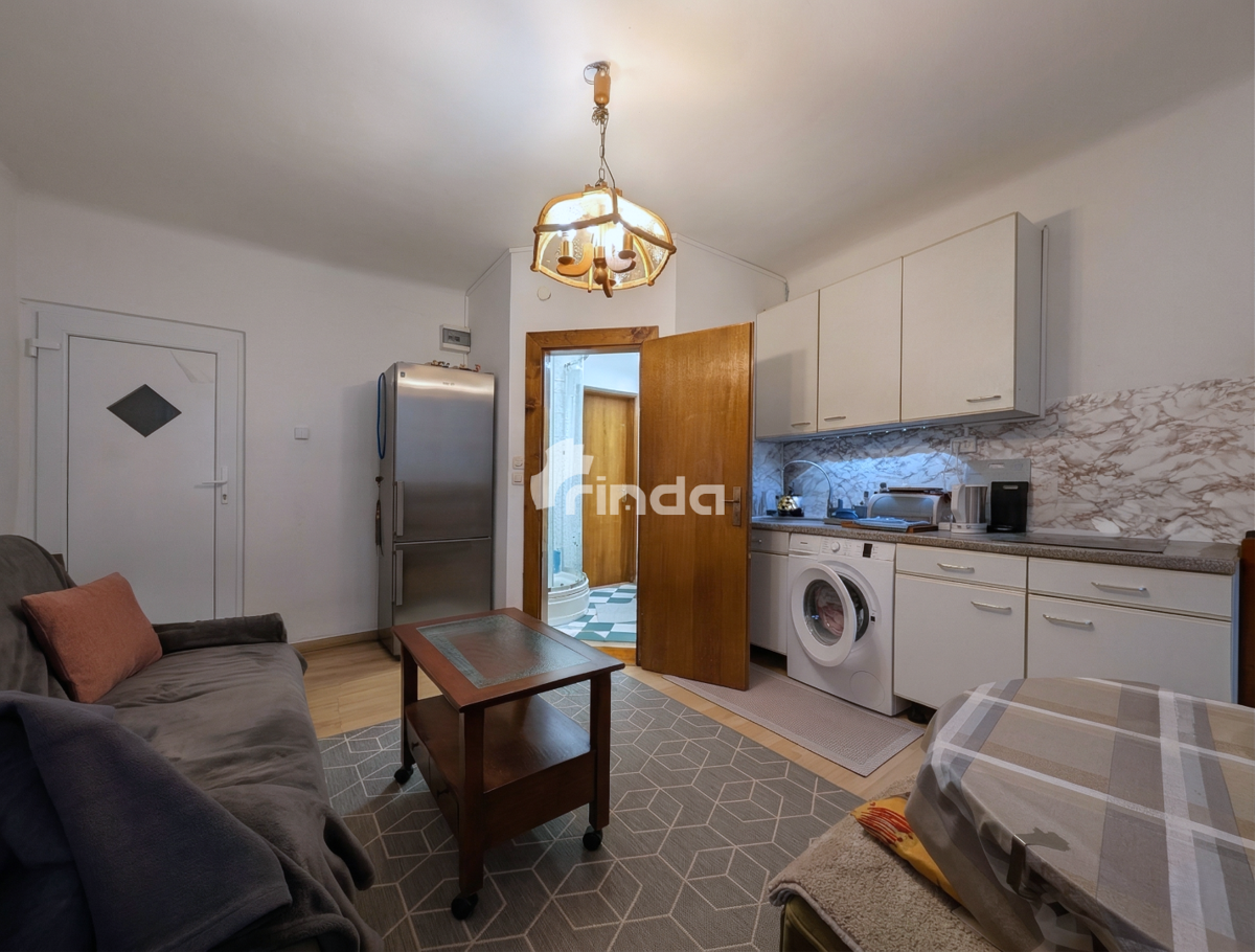 Appartamento su due livelli nel centro di Rovinj con tre ingressi separati - 60m2