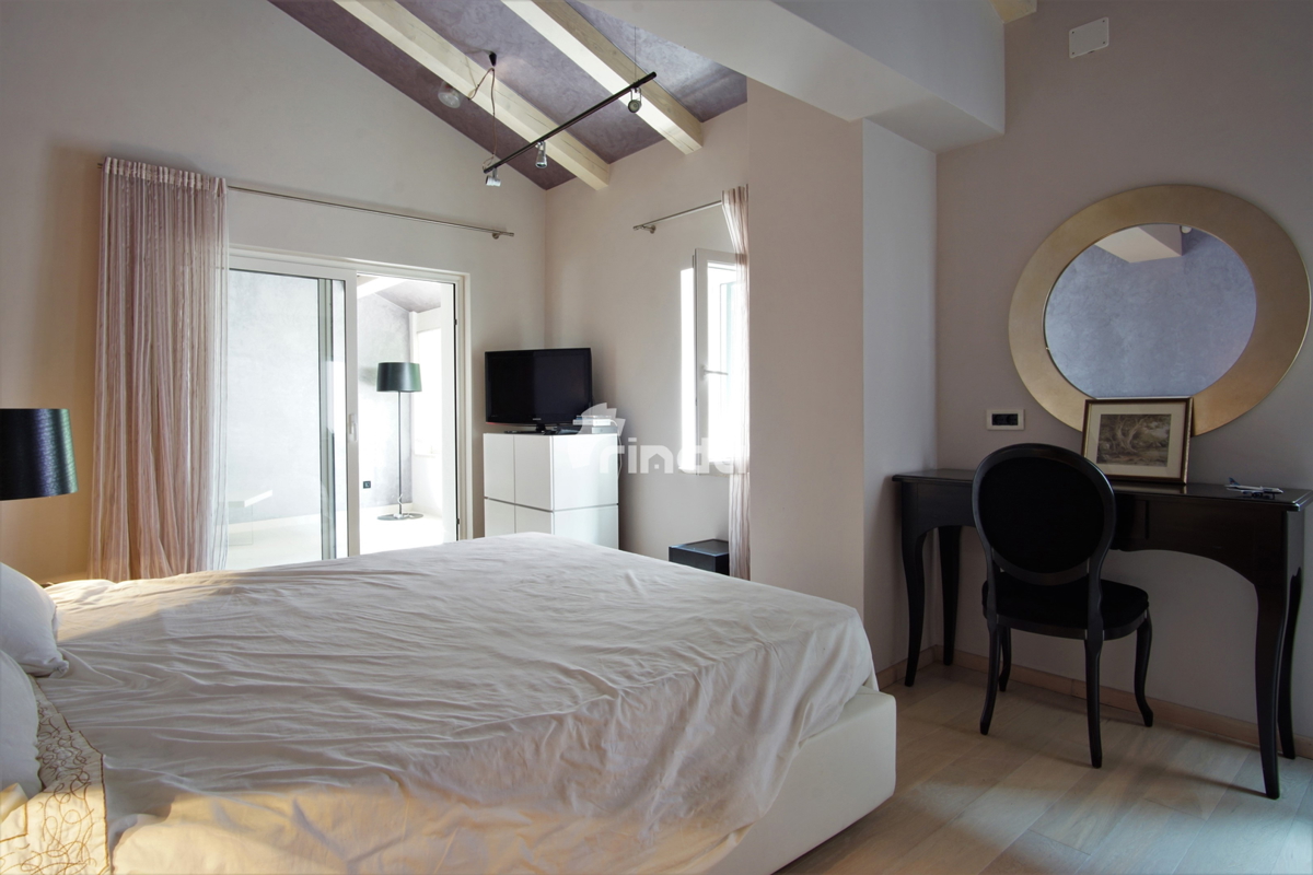 Una casa fantastica - nel centro di Rovigno - Giardino con piscina jacuzzi + parcheggio