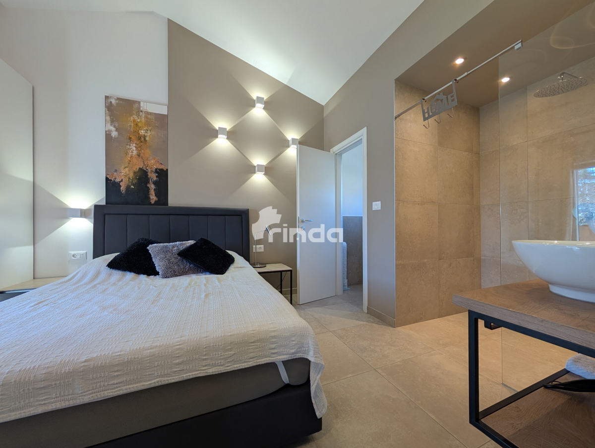 Lussuosa casa - Rovinsko selo - 143m2 + (143m2) - Offerta esclusiva!