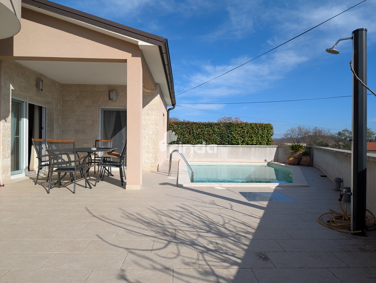 Lussuosa casa - Rovinsko selo - 143m2 + (143m2) - Offerta esclusiva!