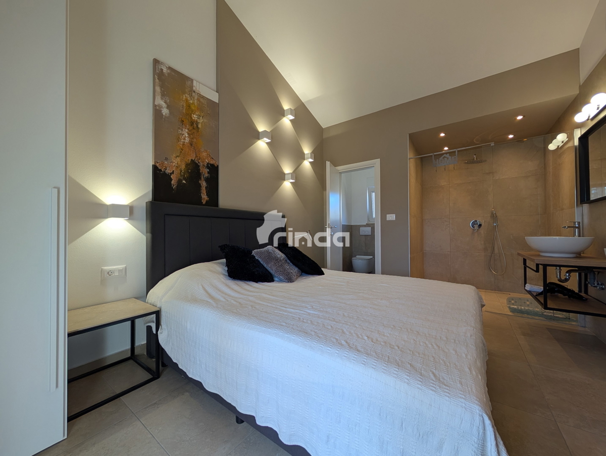 Lussuosa casa - Rovinsko selo - 143m2 + (143m2) - Offerta esclusiva!