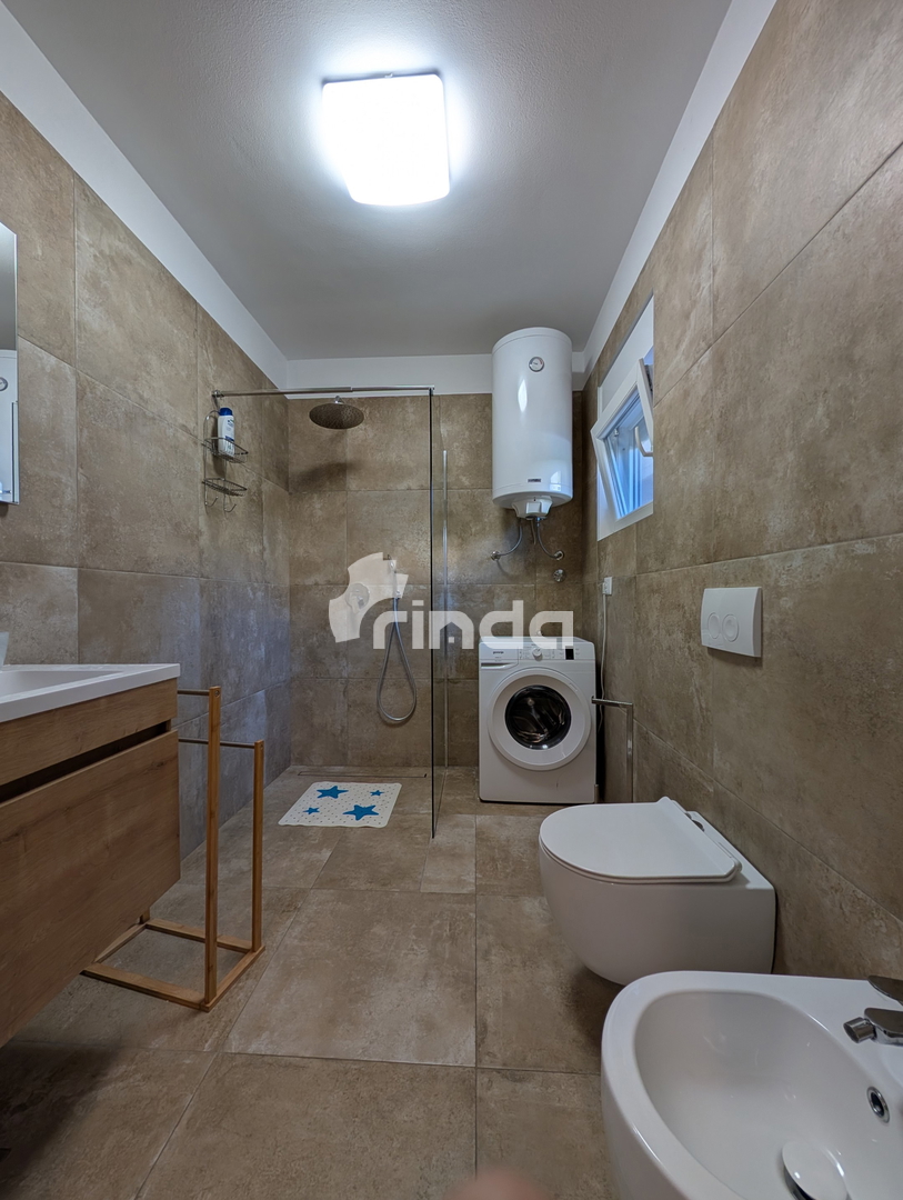 Lussuosa casa - Rovinsko selo - 143m2 + (143m2) - Offerta esclusiva!