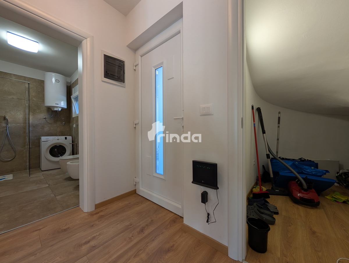 Lussuosa casa - Rovinsko selo - 143m2 + (143m2) - Offerta esclusiva!