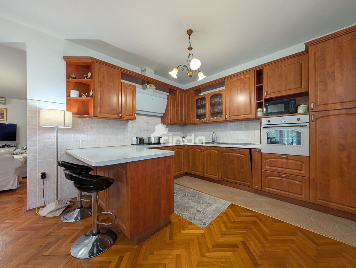 Casa bifamiliare - 4 unità abitative - Rovinj - 365m2 + (170m2)