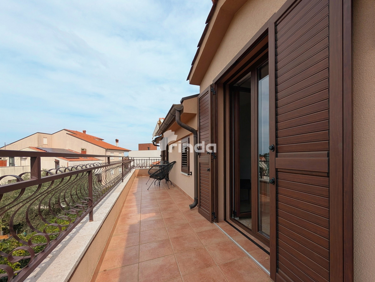 Casa bifamiliare - 4 unità abitative - Rovinj - 365m2 + (170m2)