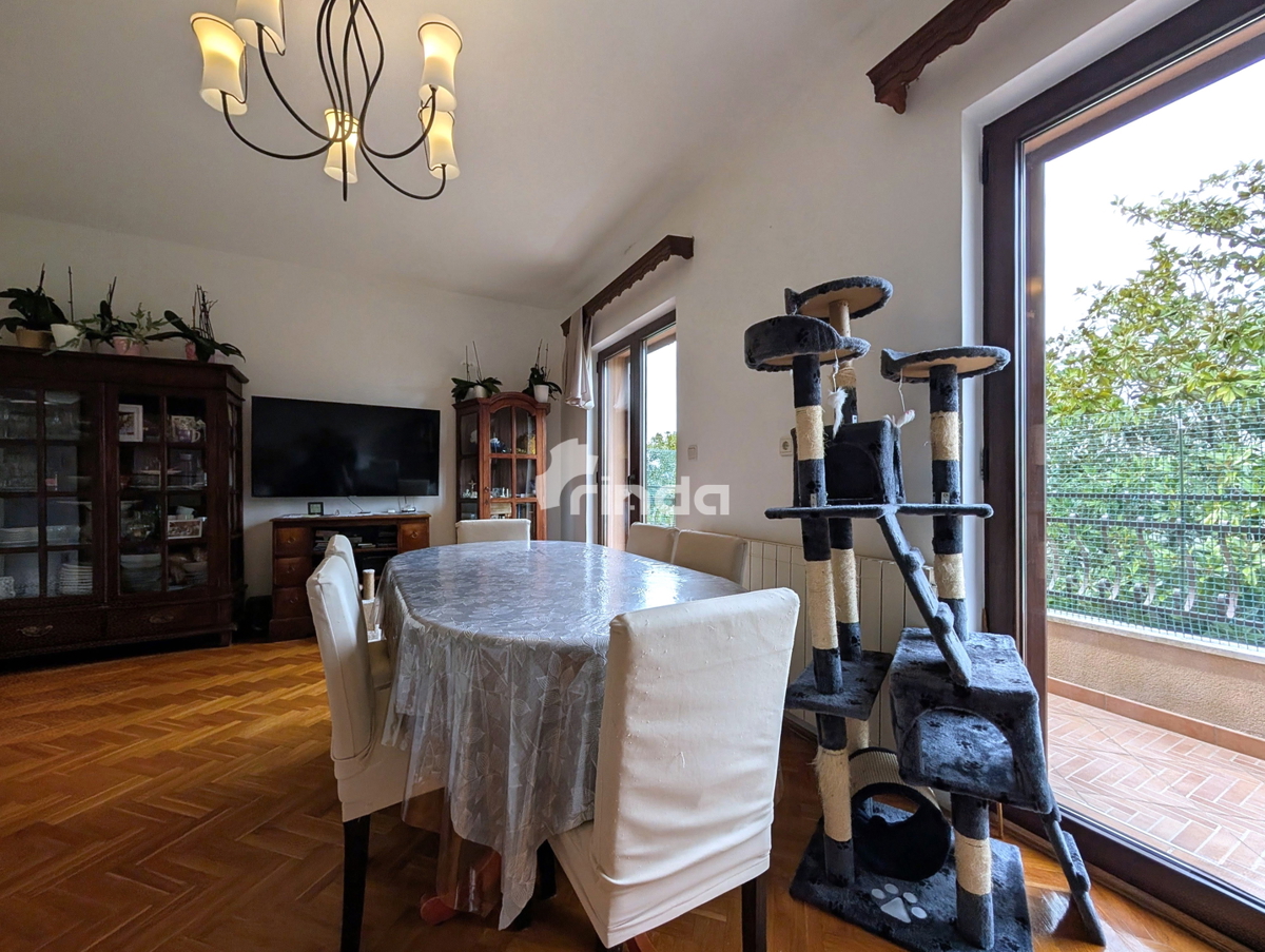 Casa bifamiliare - 4 unità abitative - Rovinj - 365m2 + (170m2)
