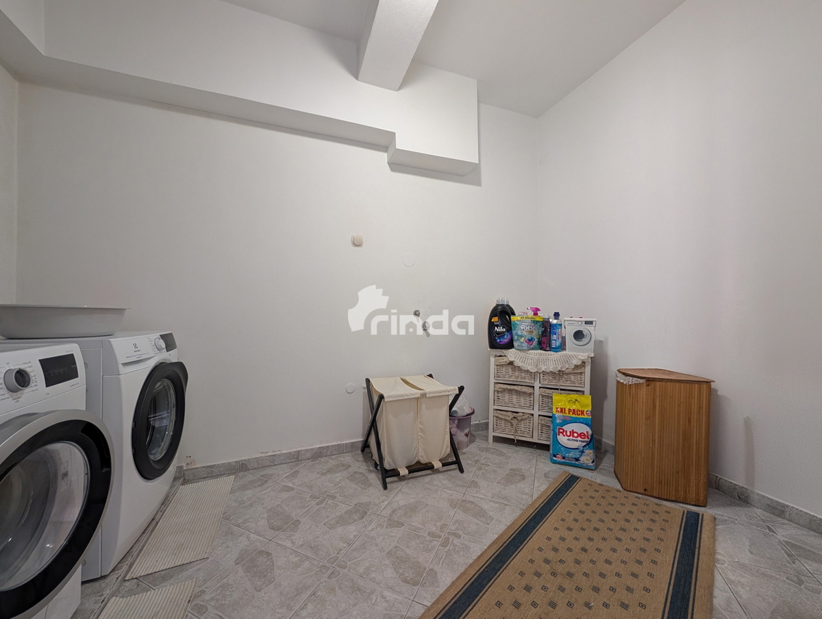 Casa bifamiliare - 4 unità abitative - Rovinj - 365m2 + (170m2)