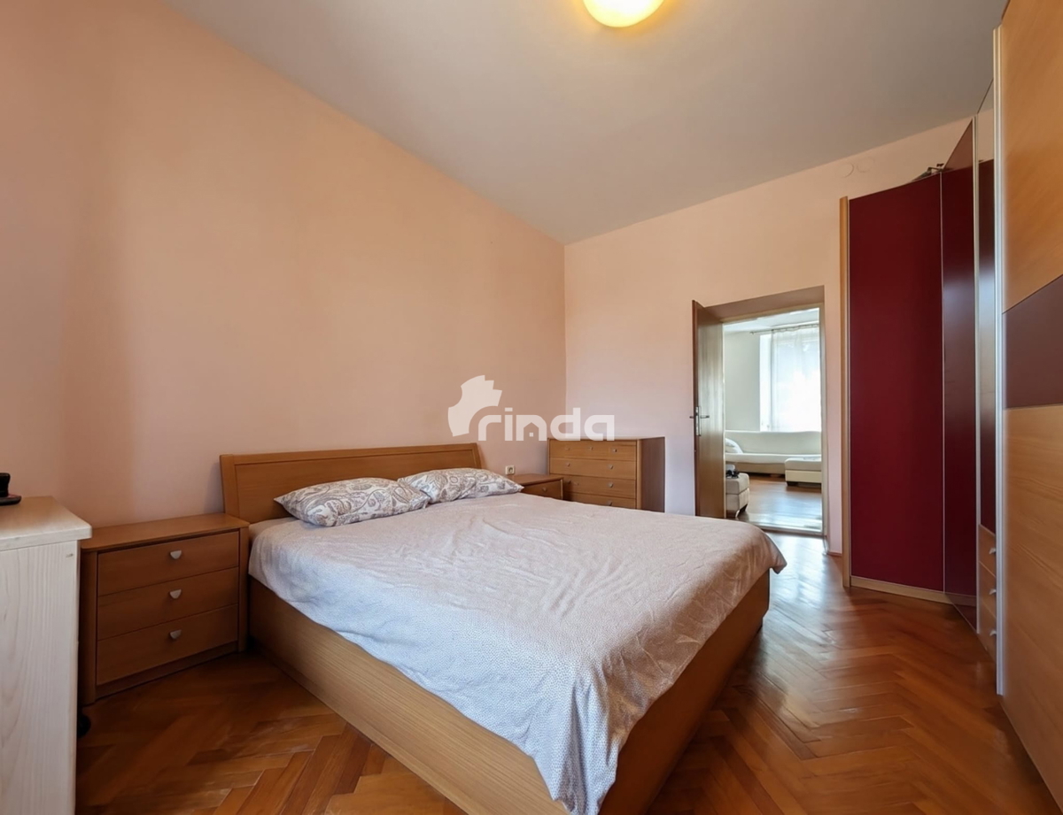 Ampio appartamento familiare con giardino - Pula - 81m2 + (220m2)