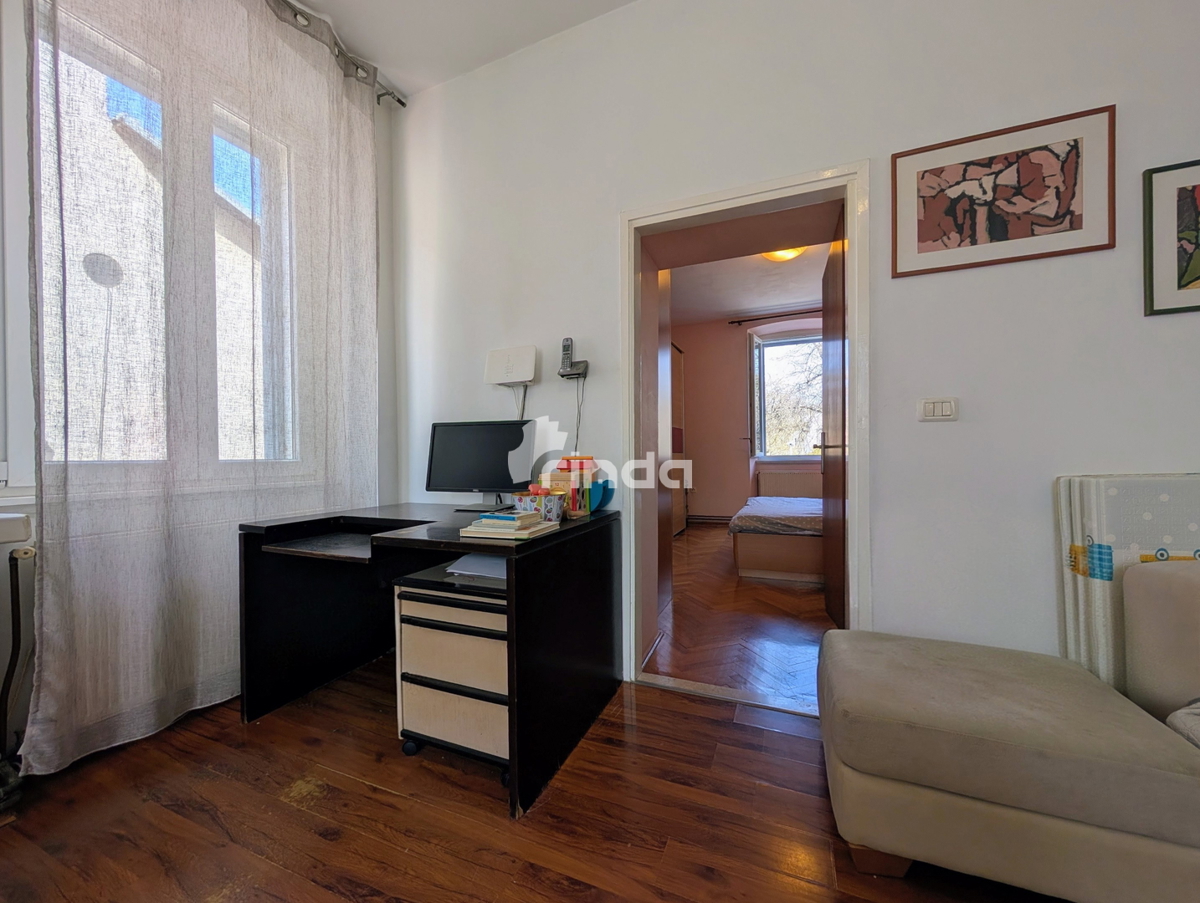 Ampio appartamento familiare con giardino - Pula - 81m2 + (220m2)