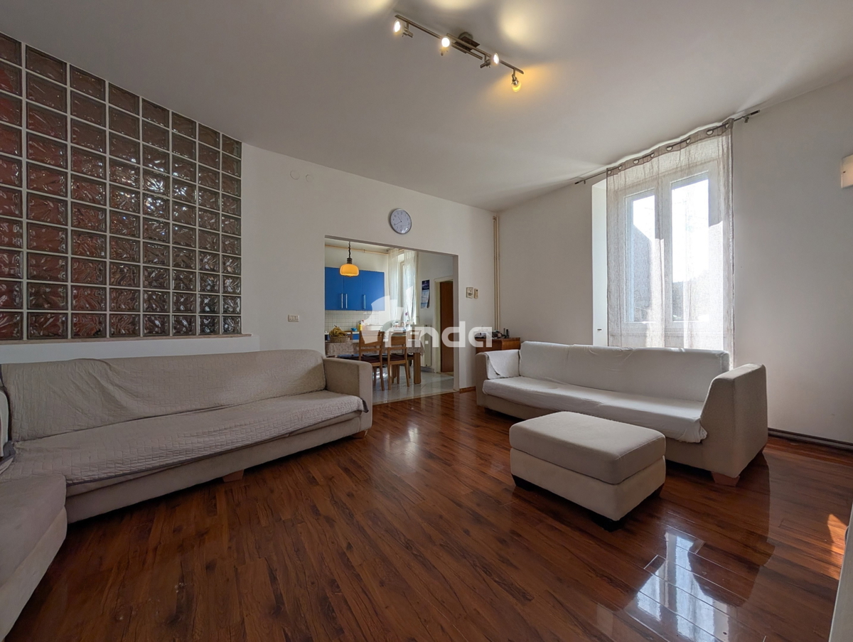 Ampio appartamento familiare con giardino - Pula - 81m2 + (220m2)