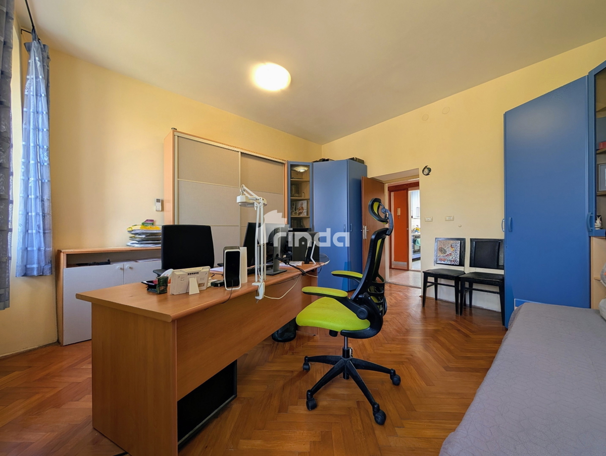 Ampio appartamento familiare con giardino - Pula - 81m2 + (220m2)