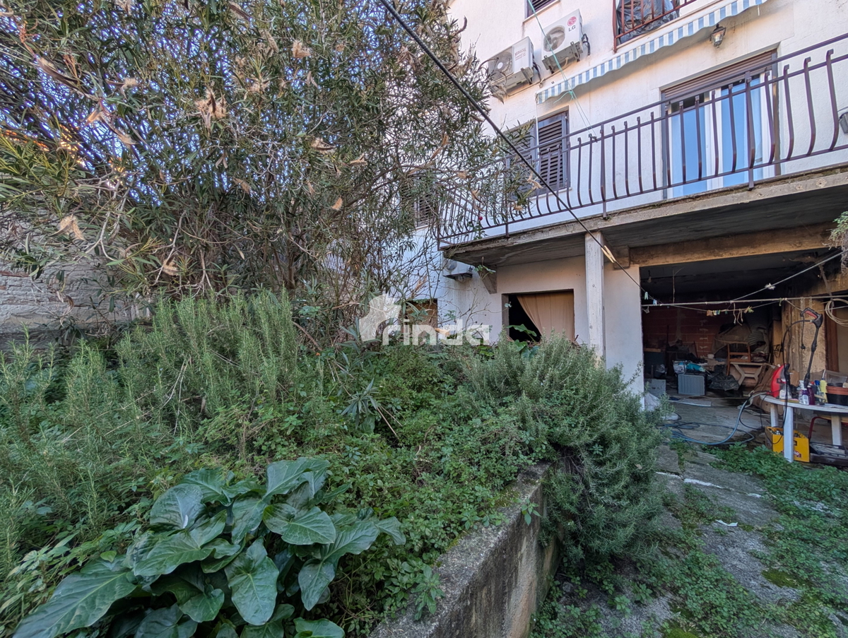Taverna con cortile - Da ristrutturare - Rovigno - 84m2