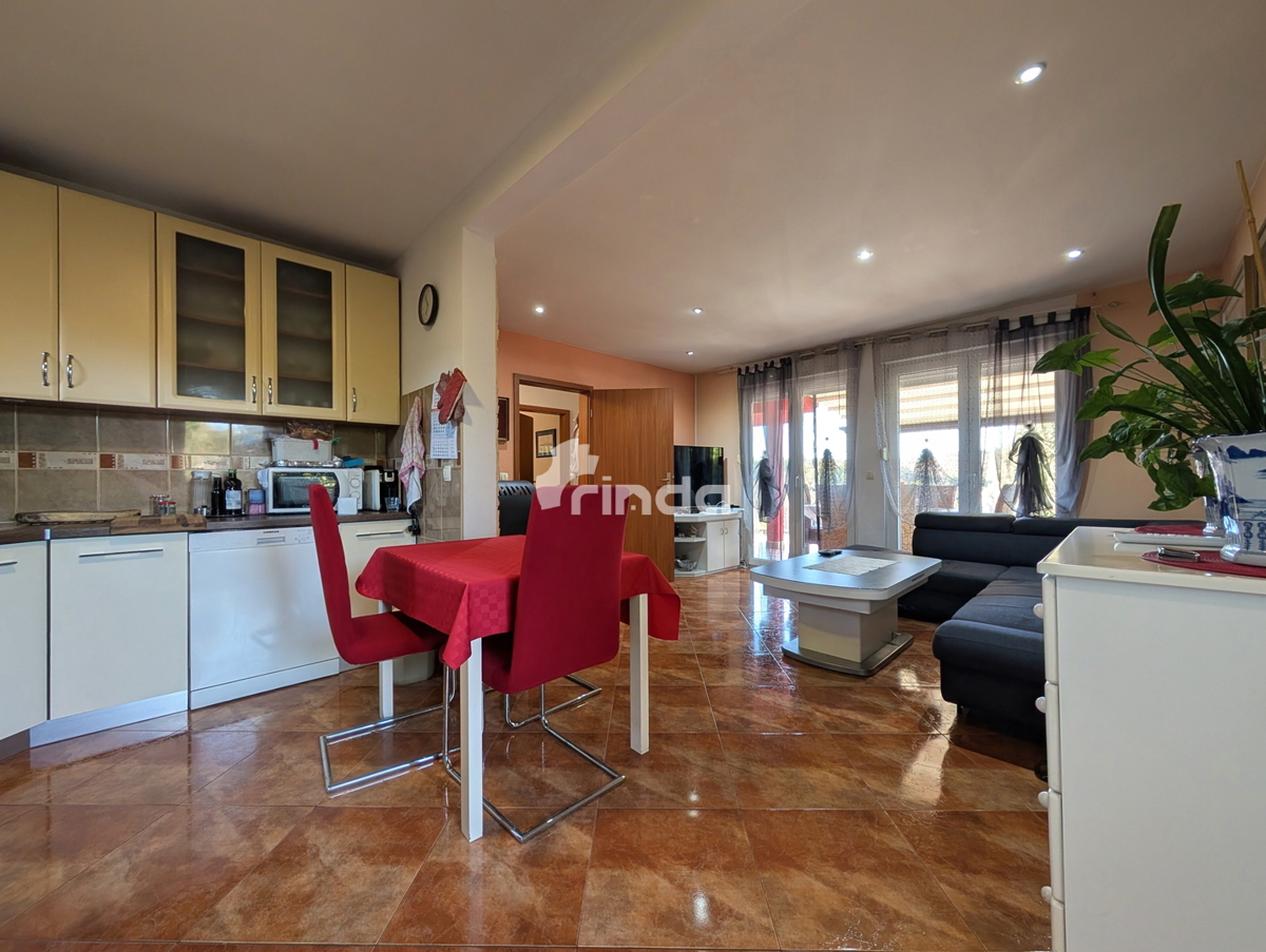 Casa indipendente con piscina nei dintorni di Rovigno - 60 m2 + (500 m2)