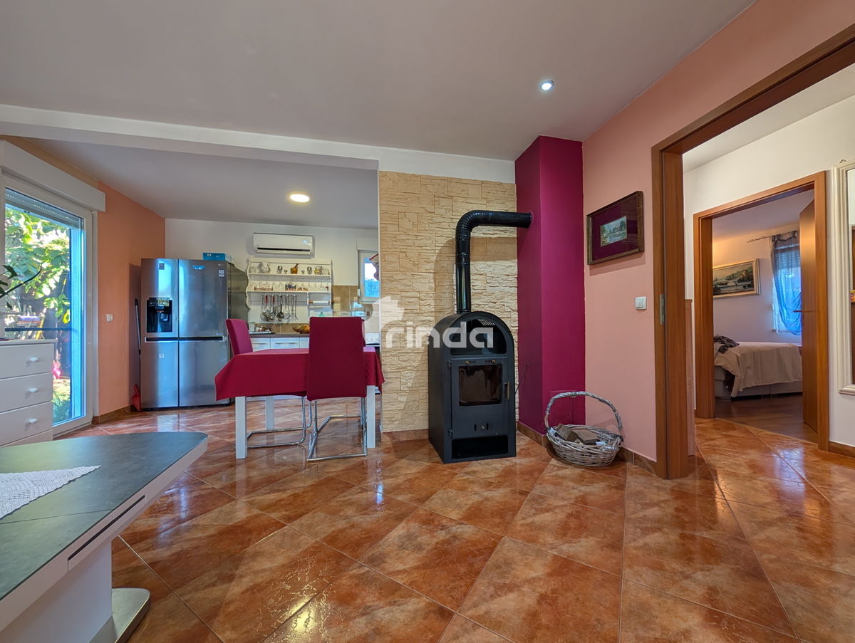 Casa indipendente con piscina nei dintorni di Rovigno - 60 m2 + (500 m2)