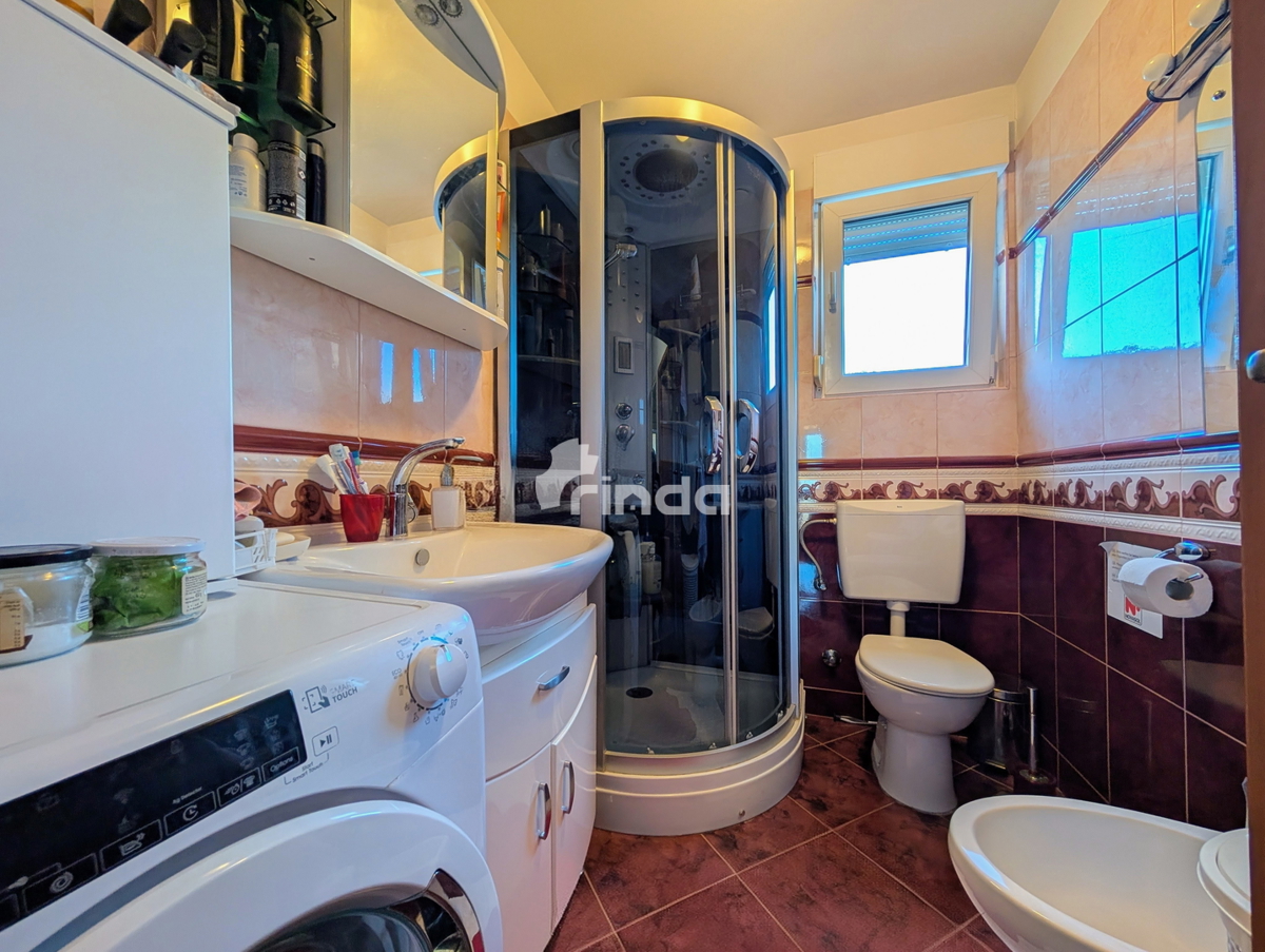 Casa indipendente con piscina nei dintorni di Rovigno - 60 m2 + (500 m2)