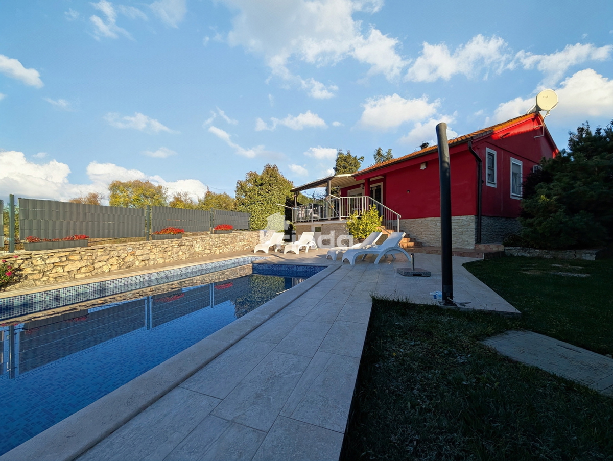 Casa indipendente con piscina nei dintorni di Rovigno - 60 m2 + (500 m2)