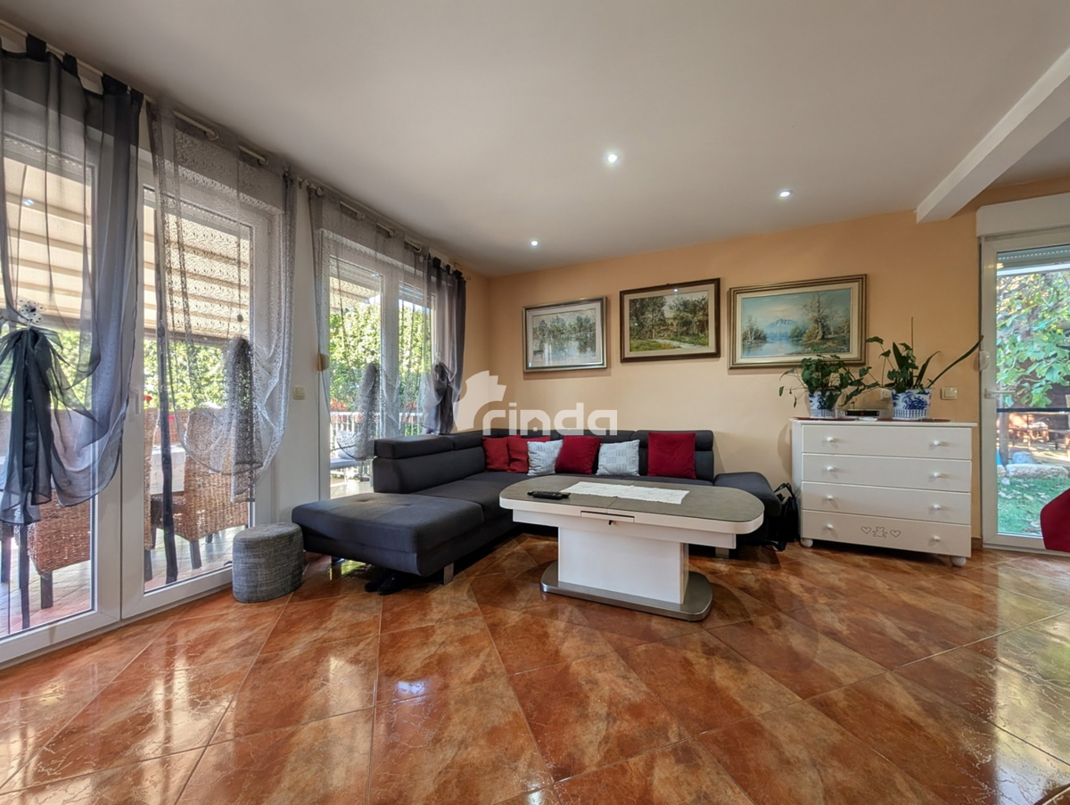 Casa indipendente con piscina nei dintorni di Rovigno - 60 m2 + (500 m2)