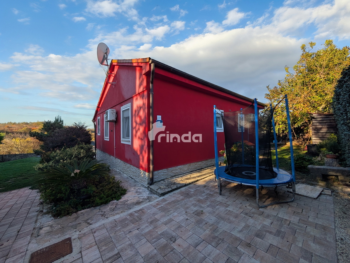 Casa indipendente con piscina nei dintorni di Rovigno - 60 m2 + (500 m2)