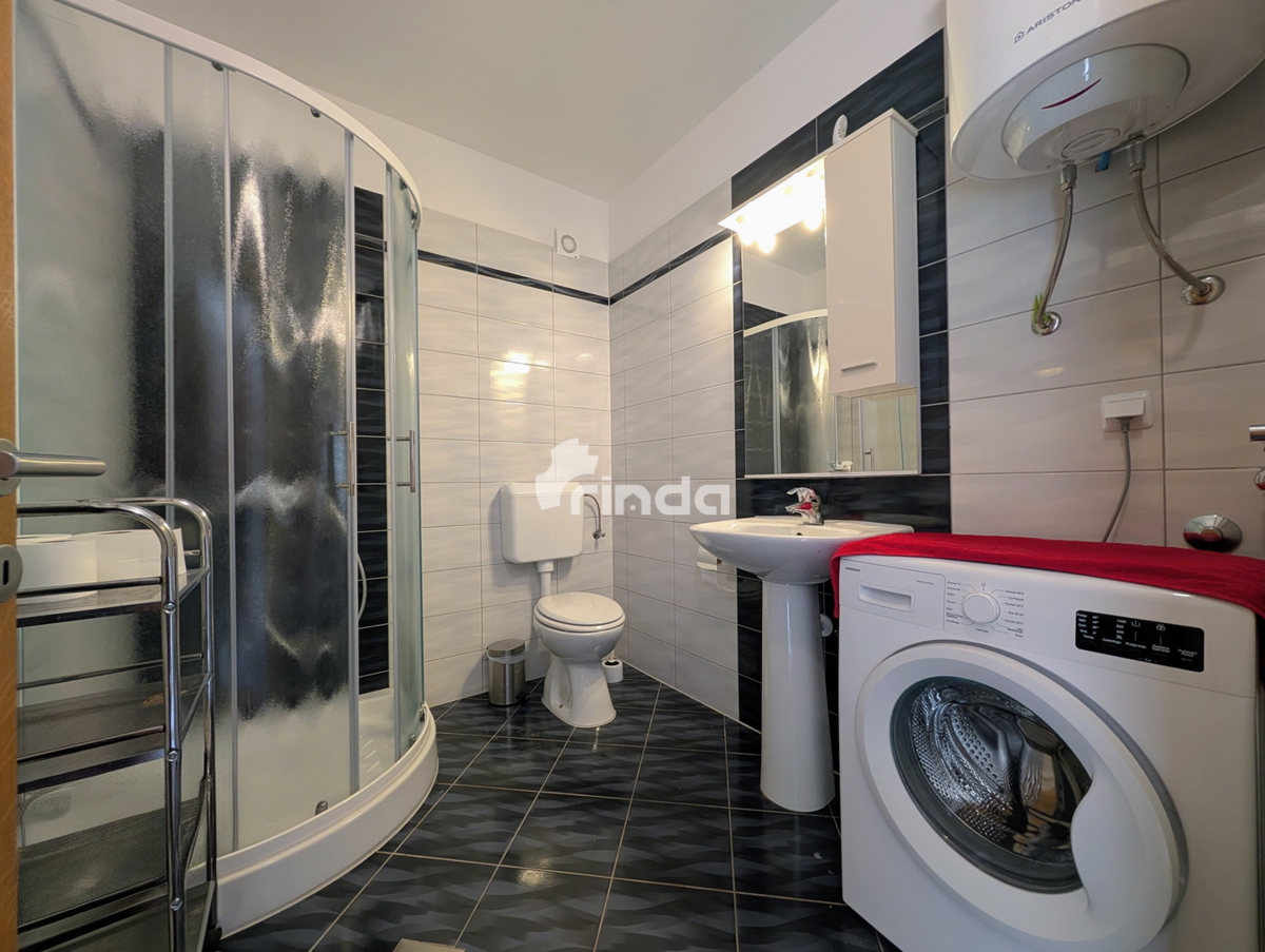 Villa bifamiliare - Rovinjsko selo - 91m2 + (108m2)