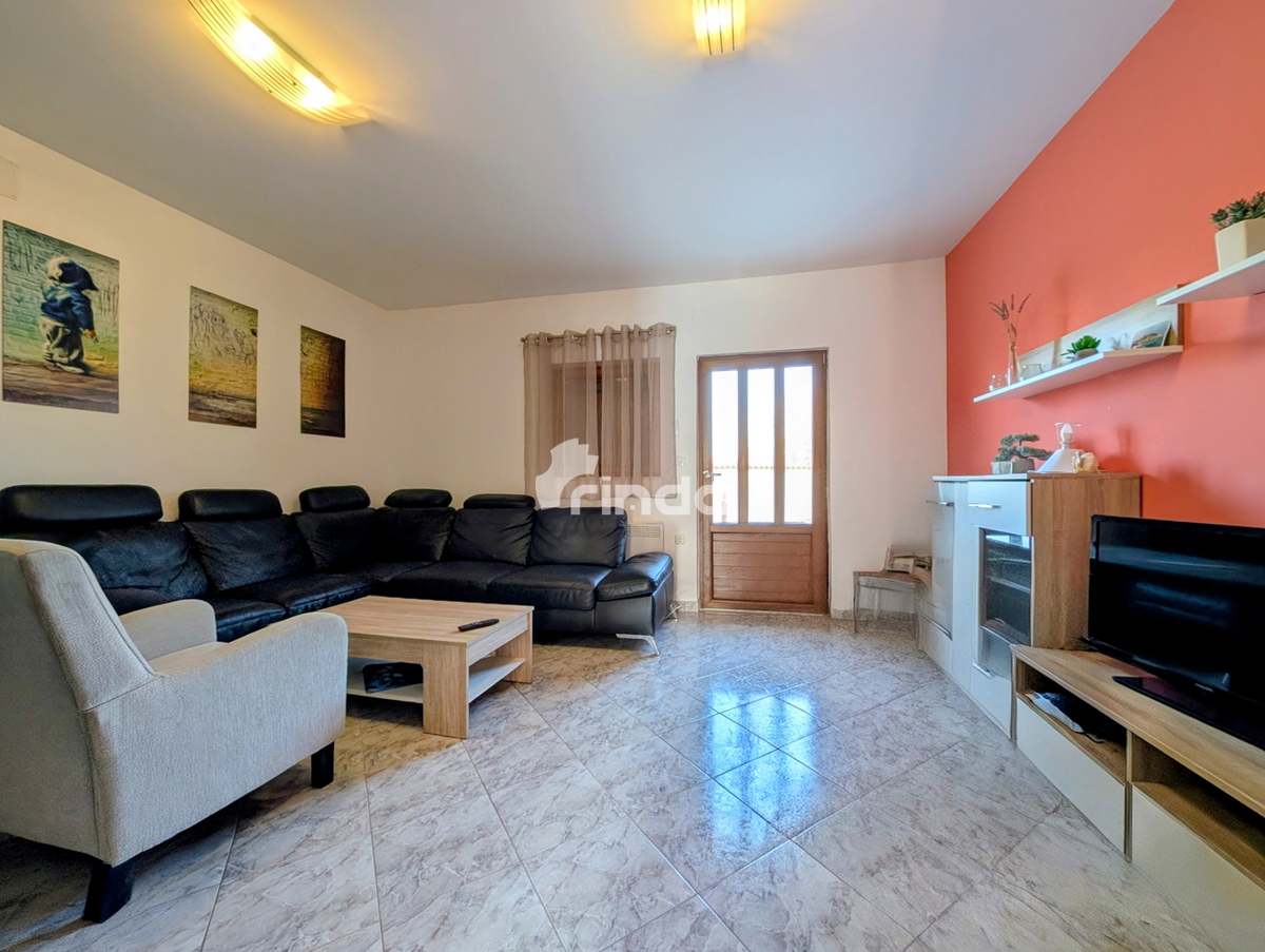 Villa bifamiliare - Rovinjsko selo - 91m2 + (108m2)