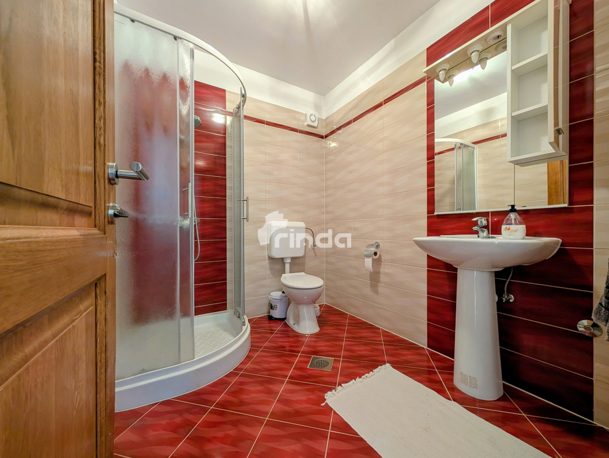 Villa bifamiliare - Rovinjsko selo - 91m2 + (108m2)