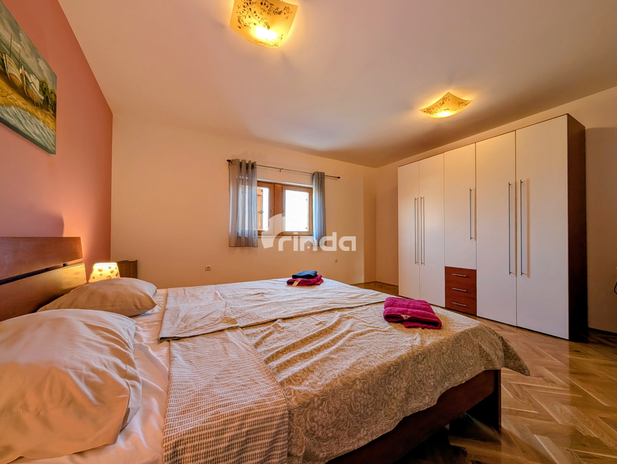 Villa bifamiliare - Rovinjsko selo - 91m2 + (108m2)