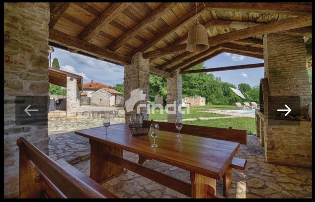 Villa in pietra - Barban - 280m2 + (19000m2)