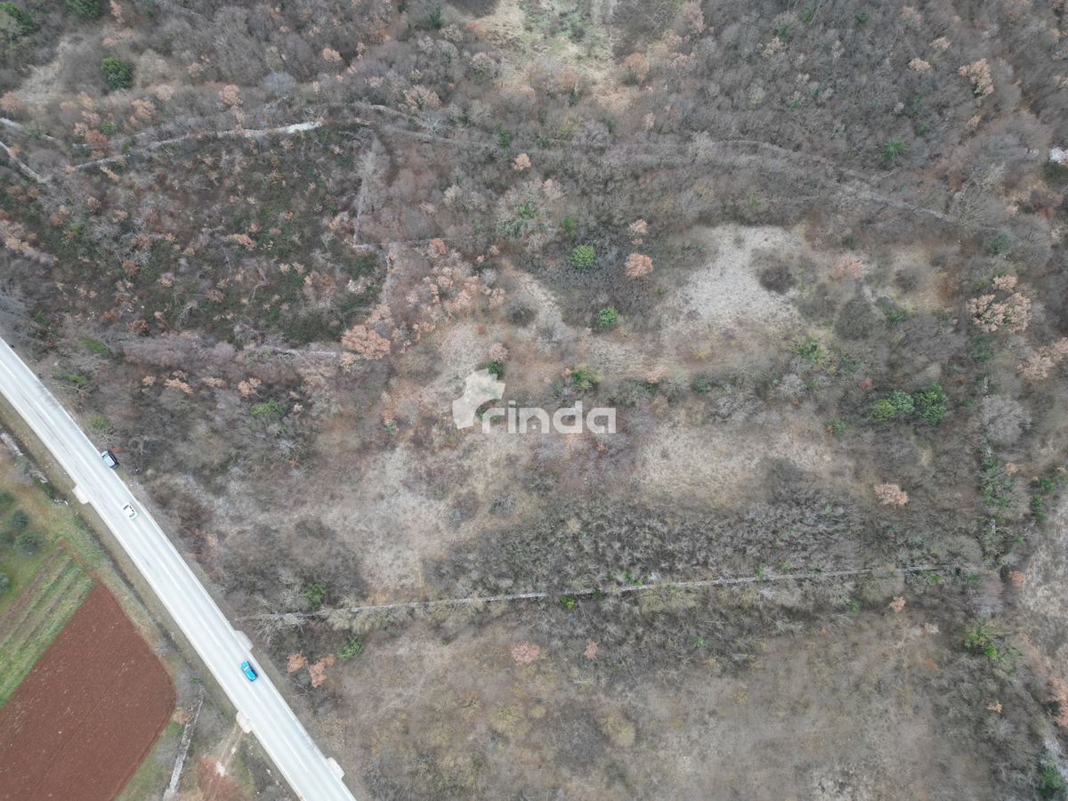 Terreno edificabile - Kanfanar - Zona industriale - 8.459 m2