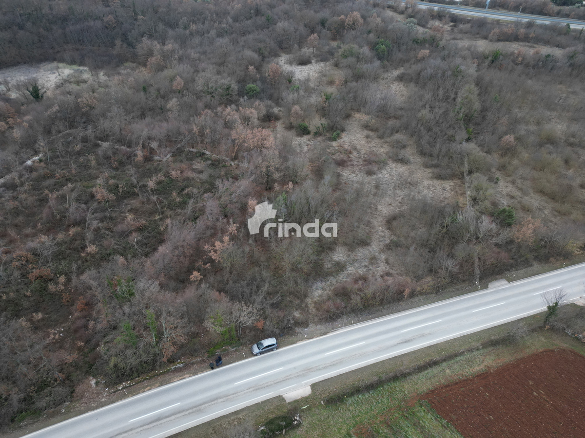 Terreno edificabile - Kanfanar - Zona industriale - 8.459 m2