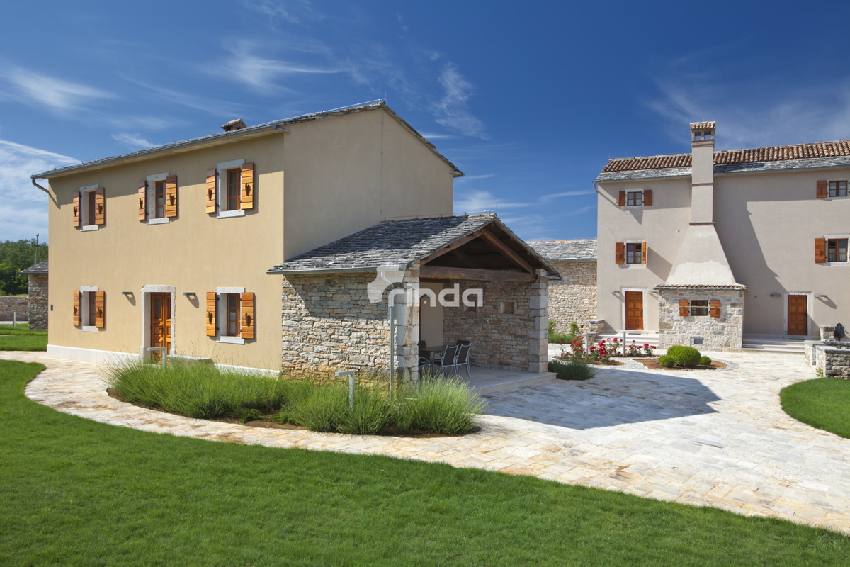 Villa di lusso con piscina e campo da golf privato - 894 m2 - Grisignana