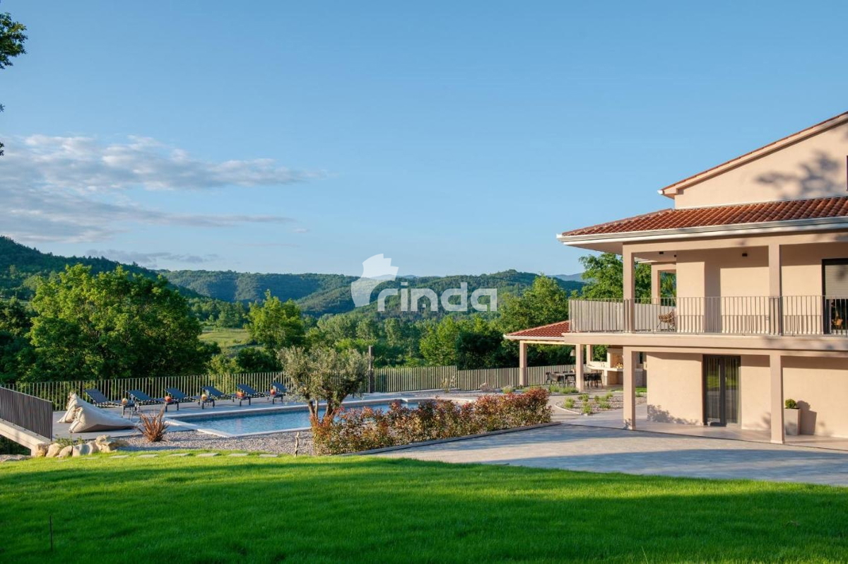 Villa nella foresta - Pićan - 350m2 + (2.706m2)