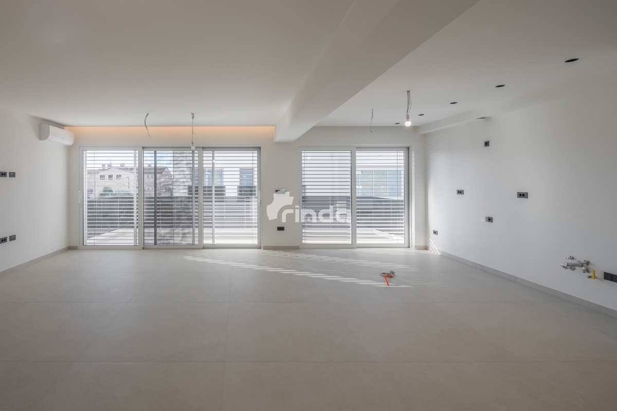 Ampio appartamento di lusso con vista mare - Rovigno - 159m2