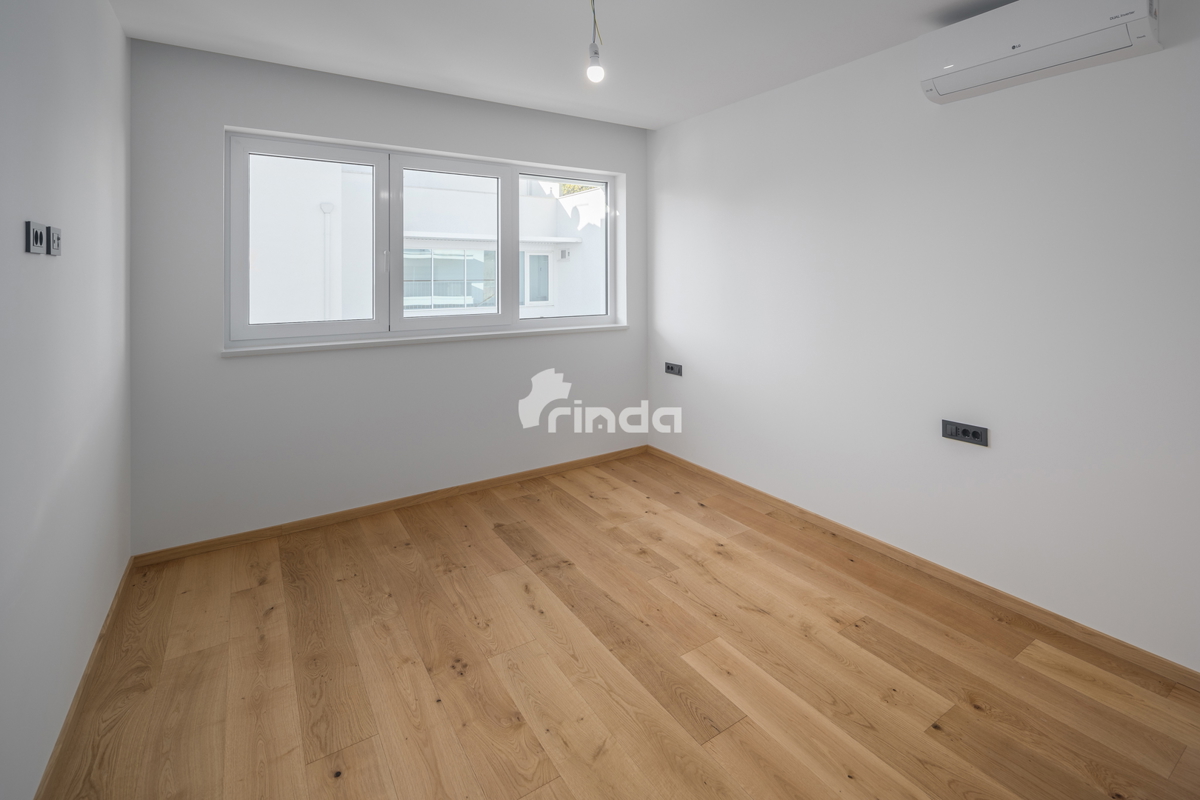 Ampio appartamento di lusso con vista mare - Rovigno - 159m2