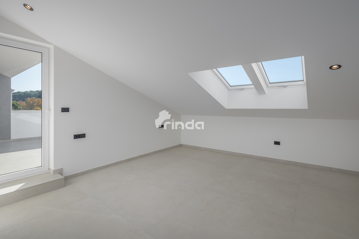 Ampio appartamento di lusso con vista mare - Rovigno - 159m2