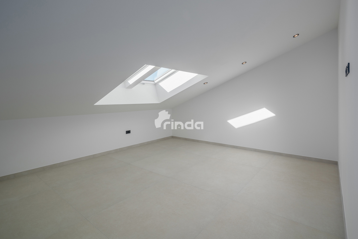 Ampio appartamento di lusso con vista mare - Rovigno - 159m2