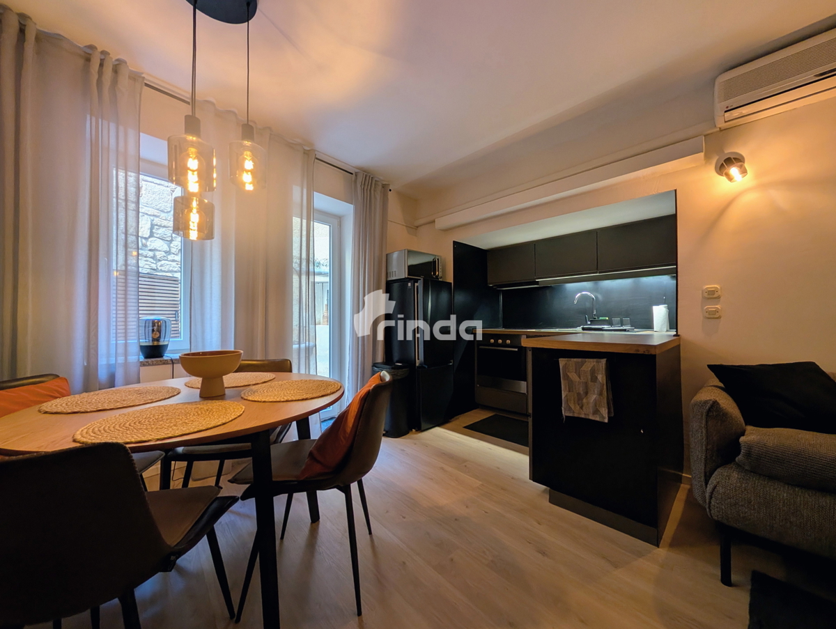 Appartamento su due livelli nel cuore di Rovigno - 60m2 + 9m2