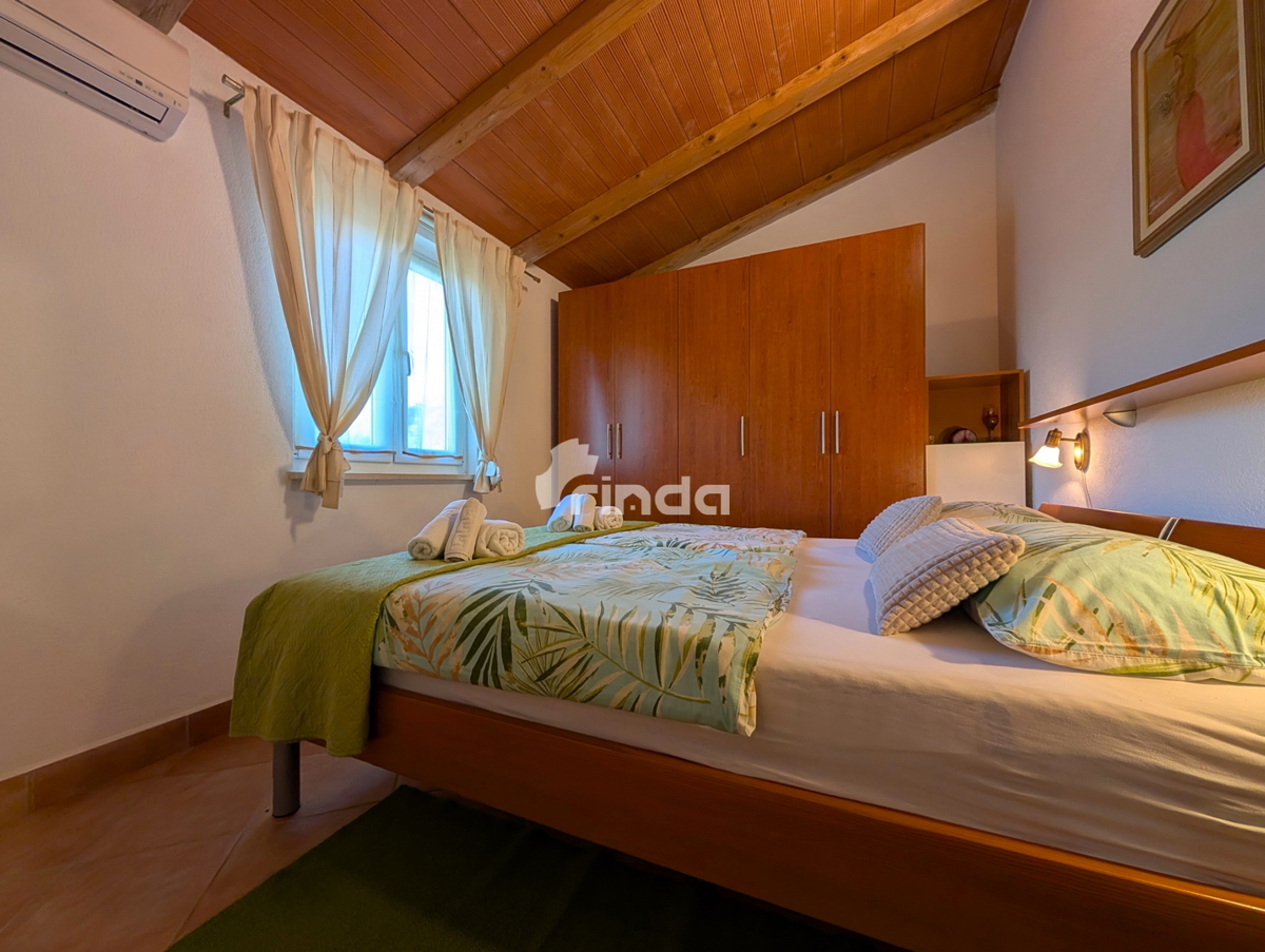 Grande proprietà nella periferia di Rovigno - 125m2 + (4550m2)