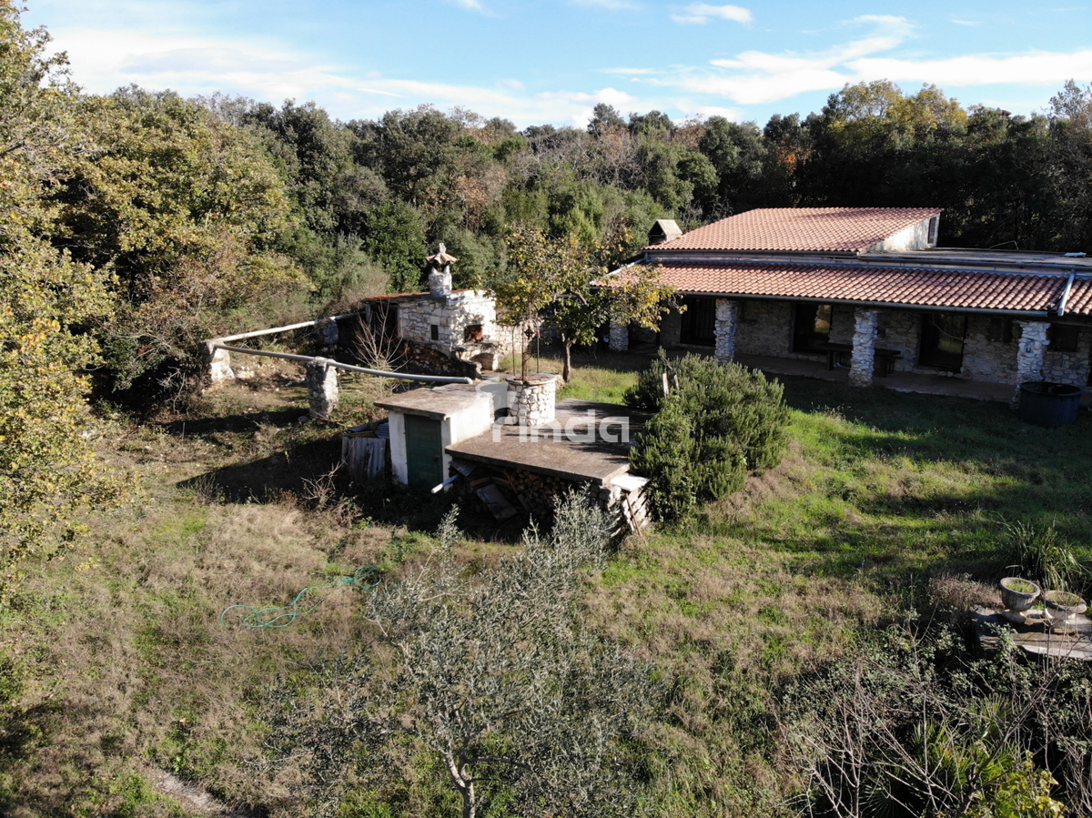 Casa legalizzata su terreno agricolo - Rovigno - 200m2 + (3000m2)- Prezzo ridotto