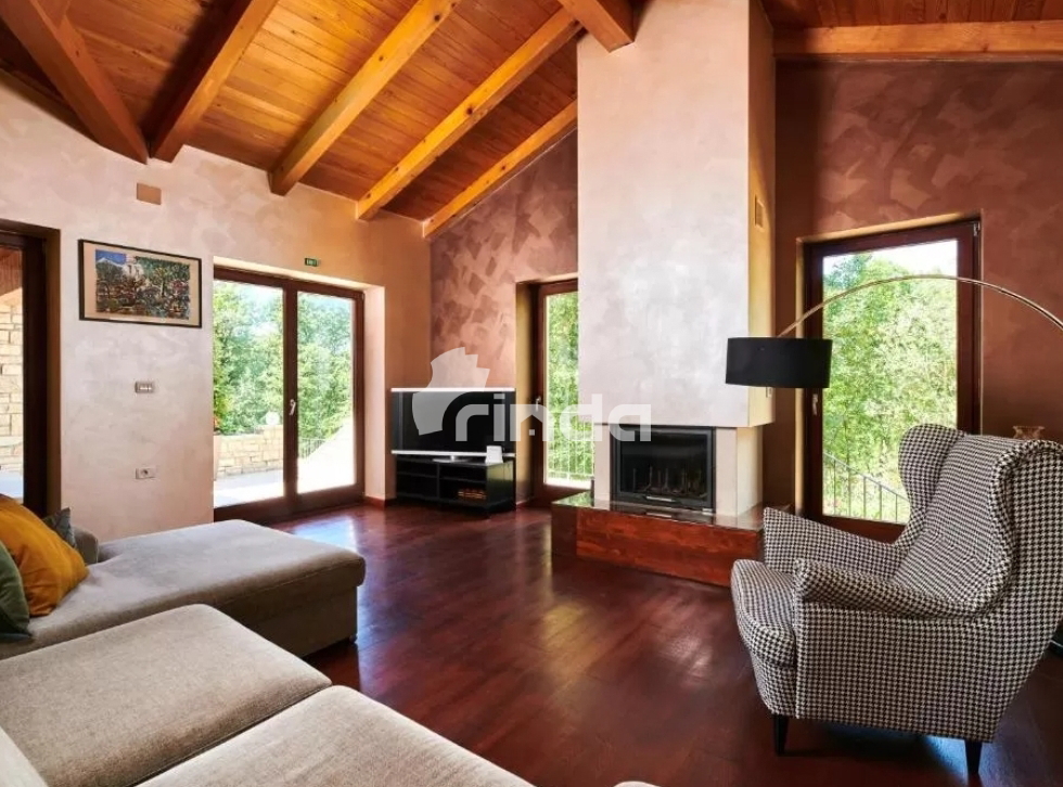 Istria – in the vicinity of Brtonigla - stone villa with pool