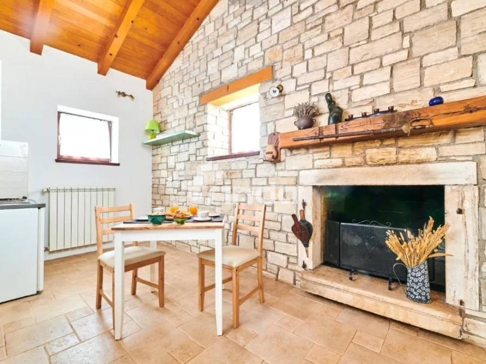 Istria – in the vicinity of Brtonigla - stone villa with pool