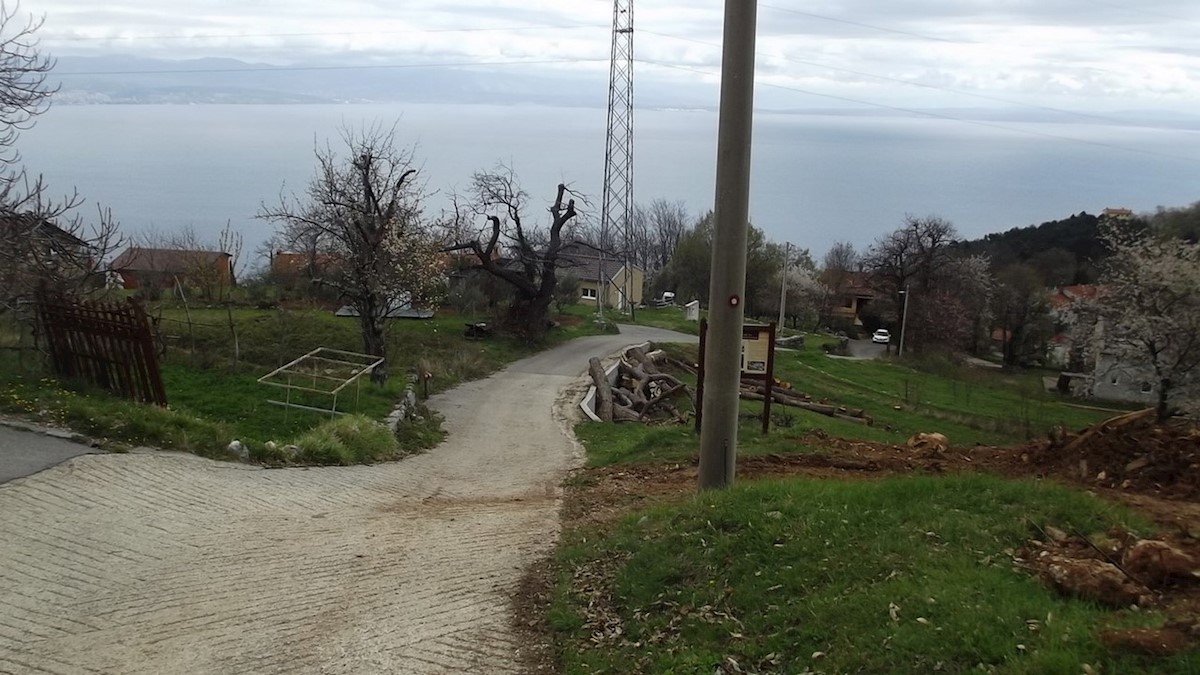 Terreno edificabile con vista mare