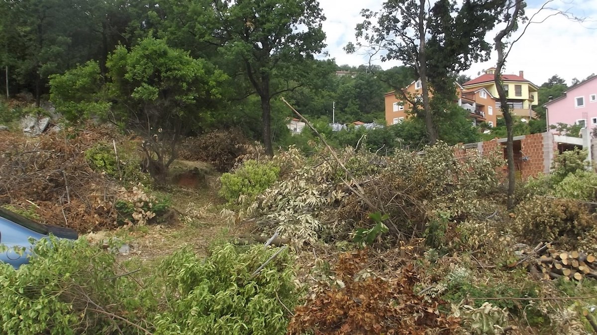 Terreno edificabile a Opatija - insediamento Oprič