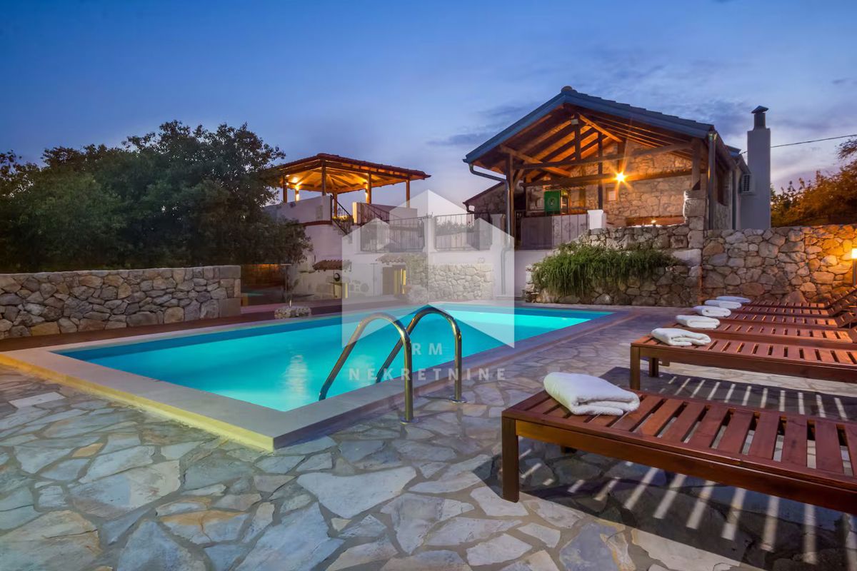 Casa Grižane-Belgrad, Vinodolska Općina, 200m2