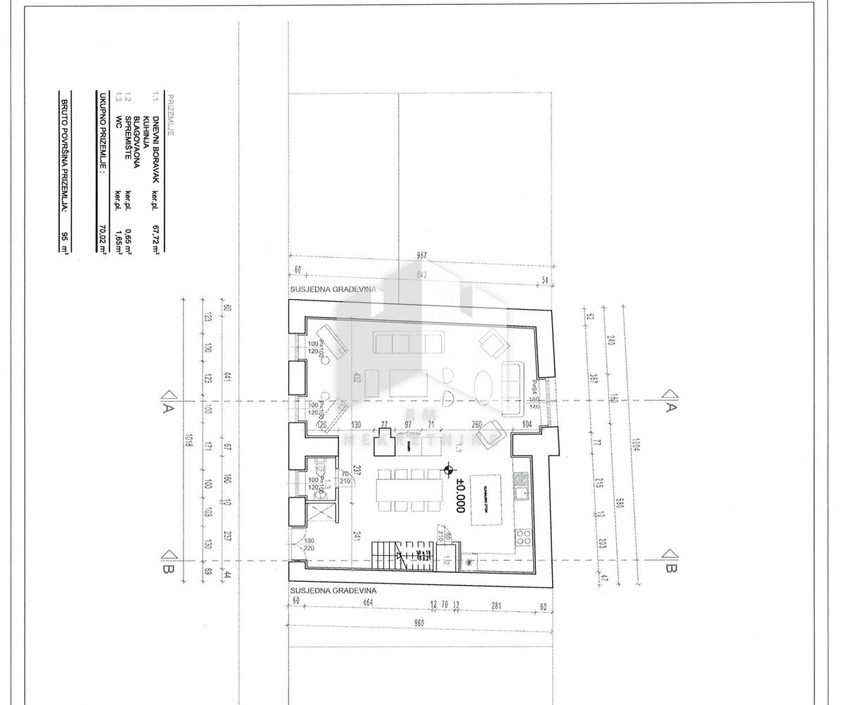 Casa Novi Vinodolski, 290m2
