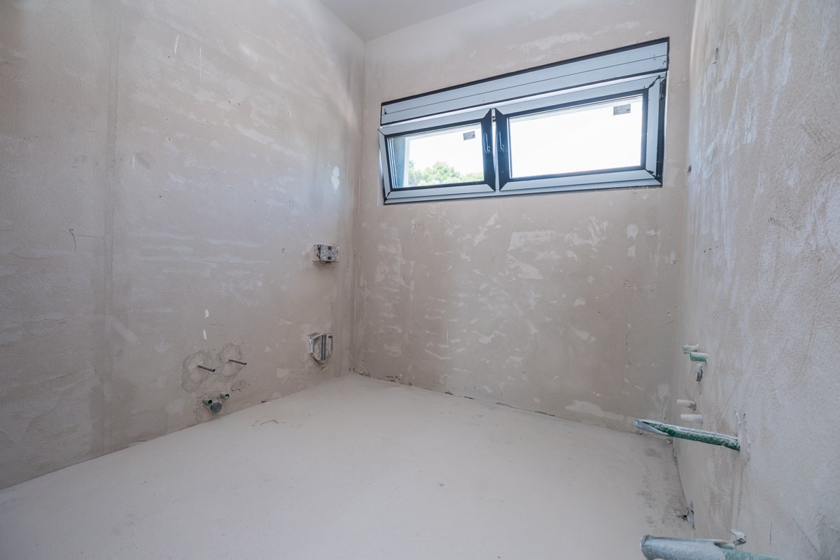 Medolino, casa moderna con piscina e vista mare