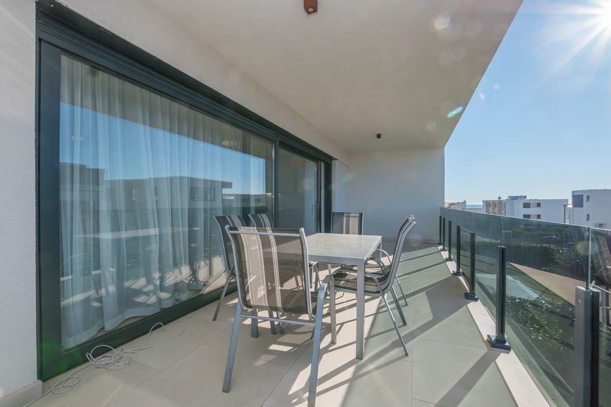 Cittanova, appartamento arredato con vista mare